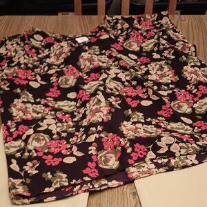 Cabi Size XXL Purple Flowered Print Top (EUC)